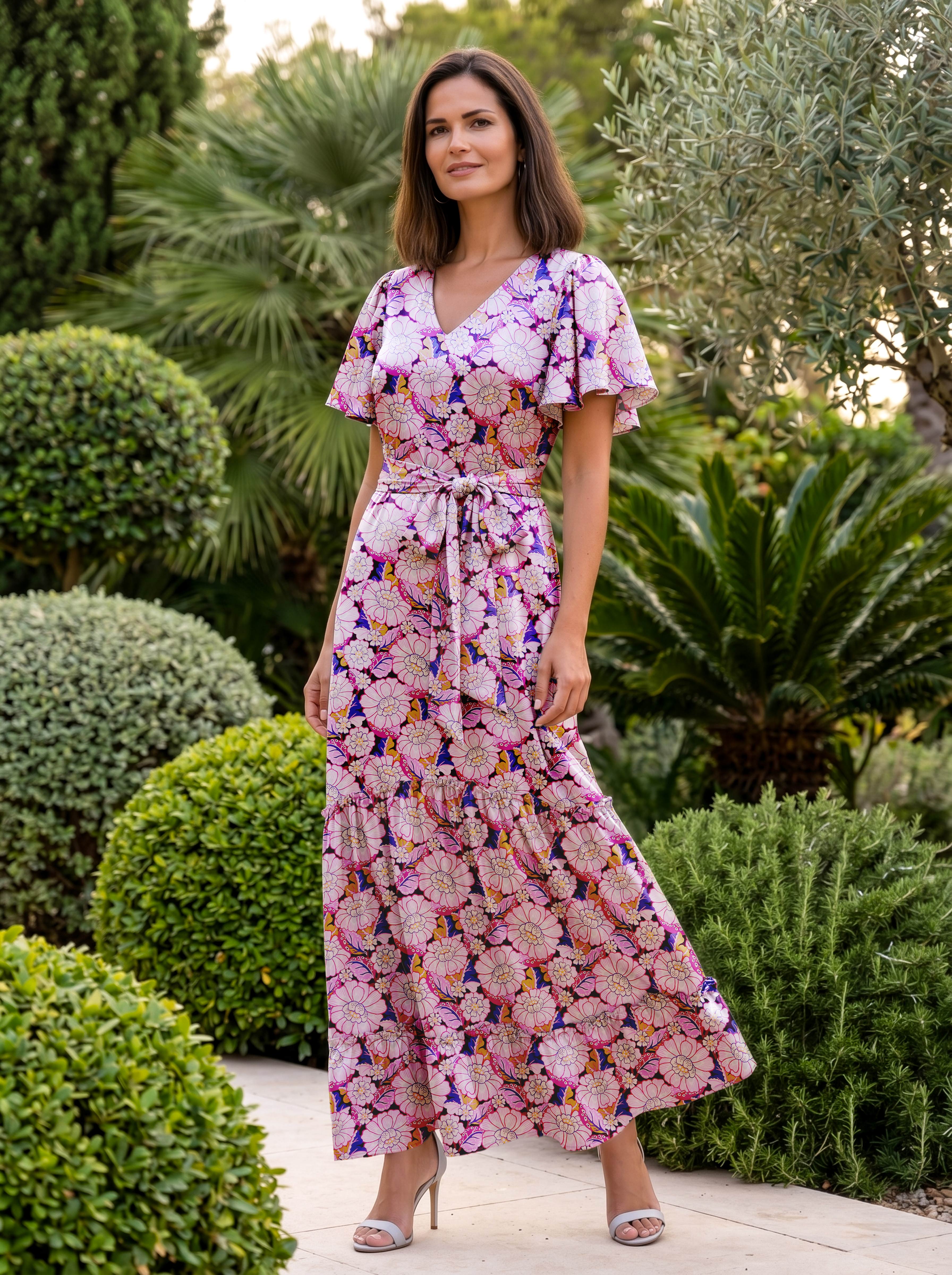 JACQUELINE MAXI