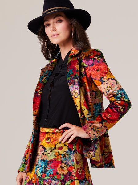 LIZ BLAZER